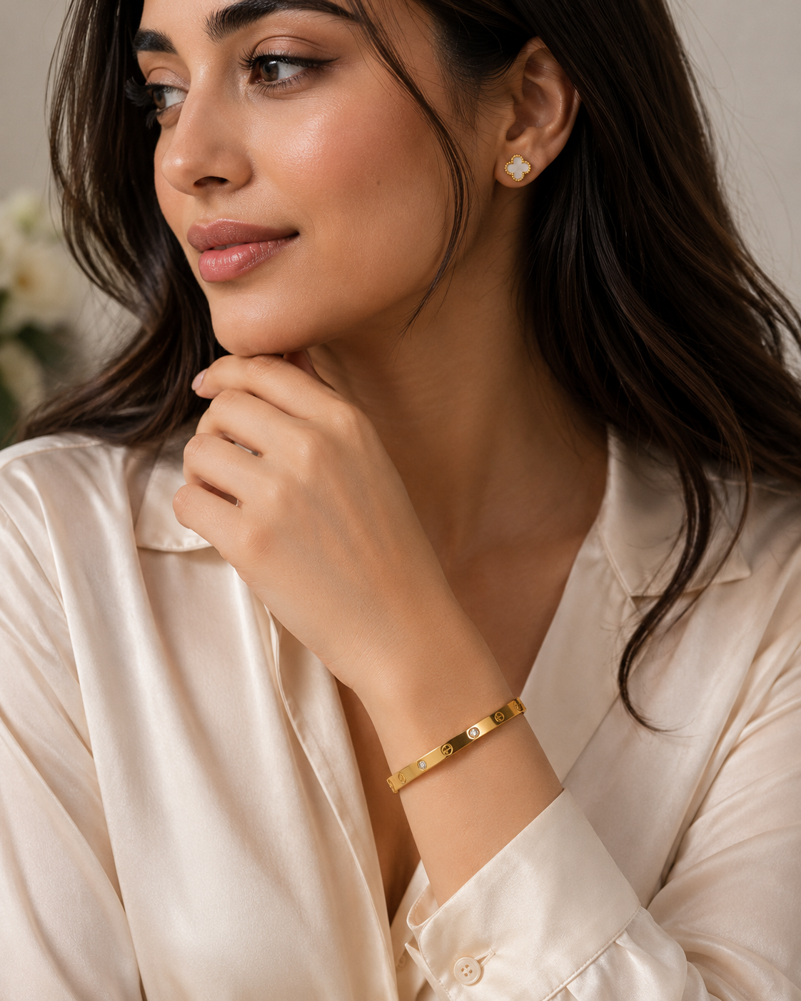 Luxury Golden Screw Bangle Bracelet with Crystal Accents