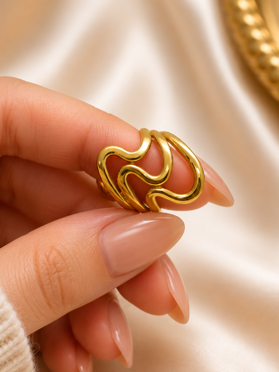 Elysian Curve Sculptural Ring