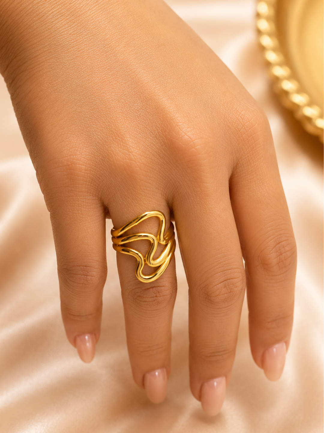 Elysian Curve Sculptural Ring