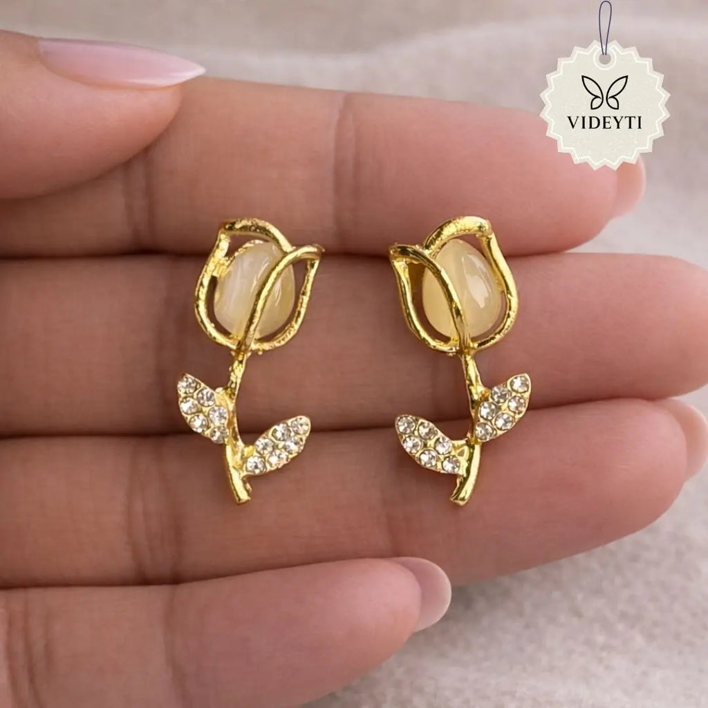 Golden tulip crystal stud earrings