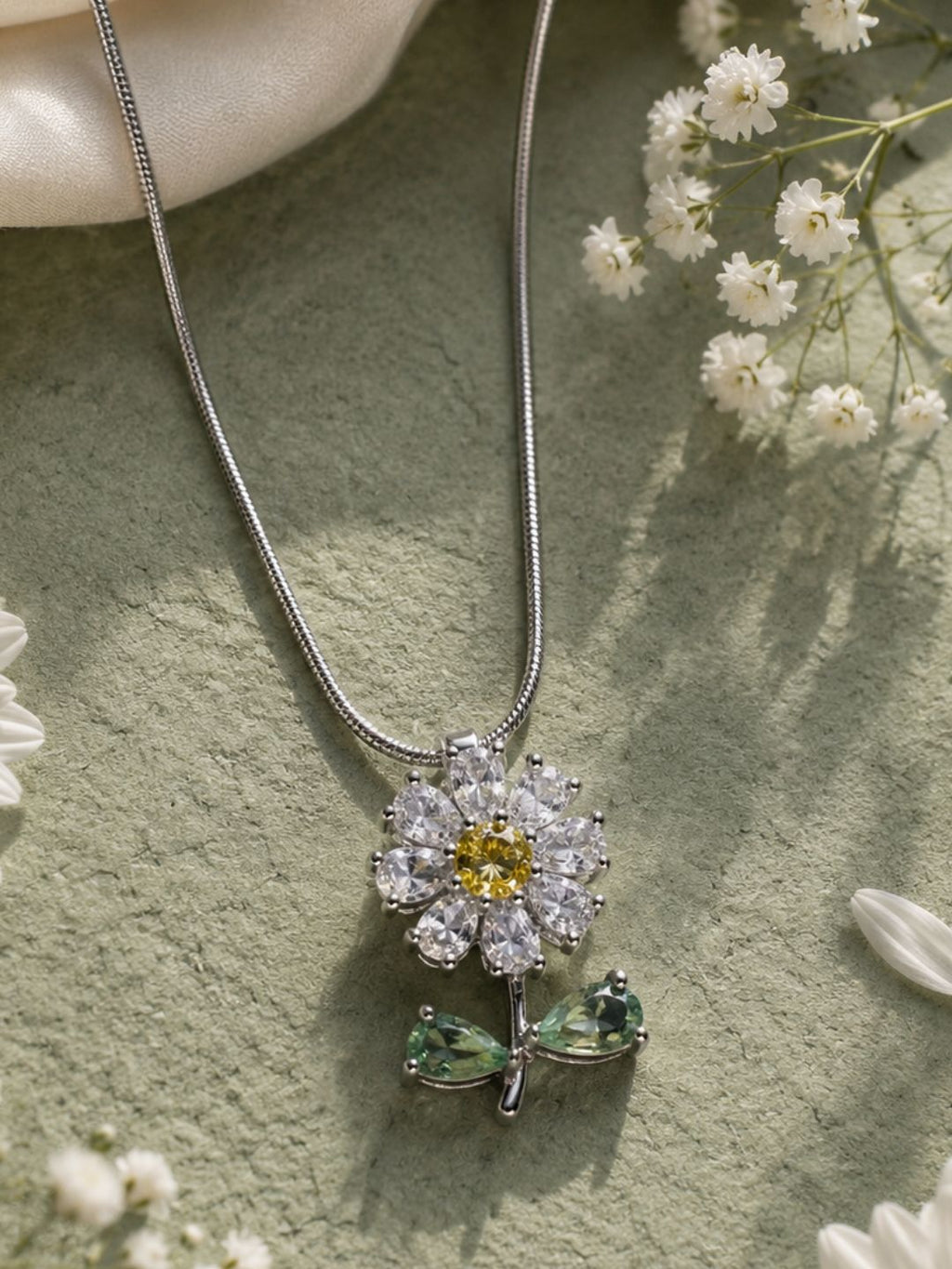 Daisy Bloom Pendant Necklace
