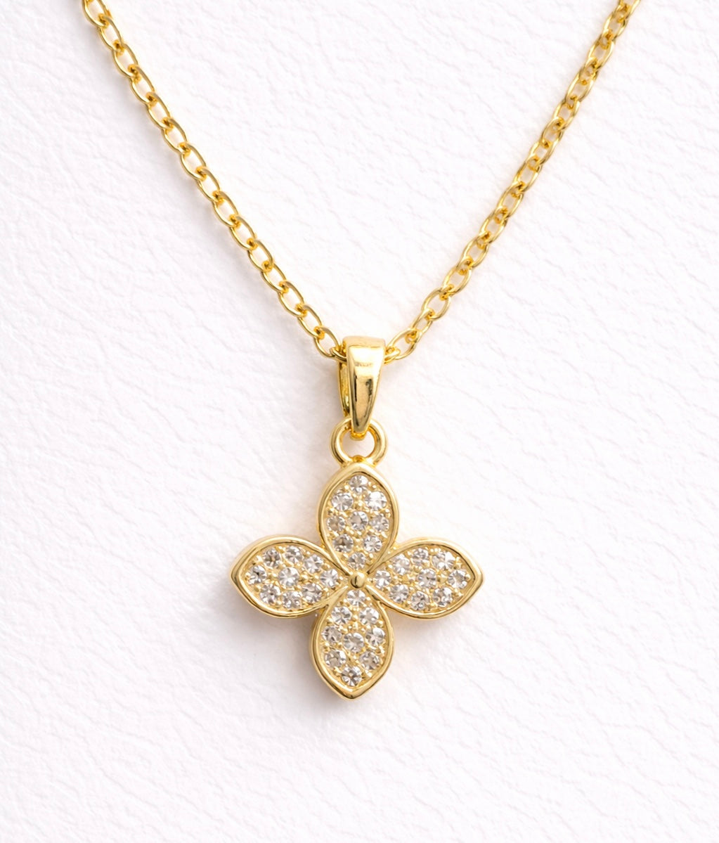 Dainty Crystal Clover Flower Pendant Necklace
